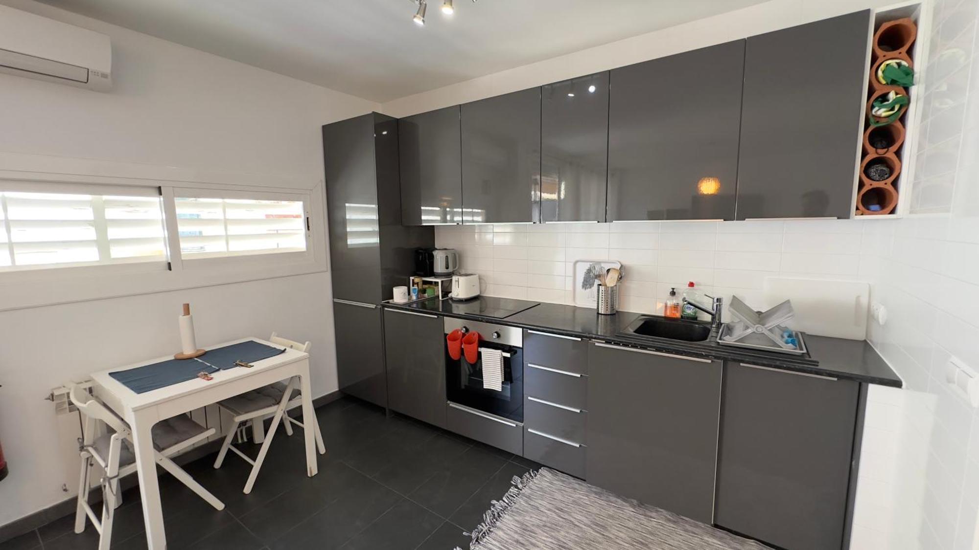 Sunny Flat In Sitges 30 Seconds To Beach, Balcony & Sea Views! Εξωτερικό φωτογραφία