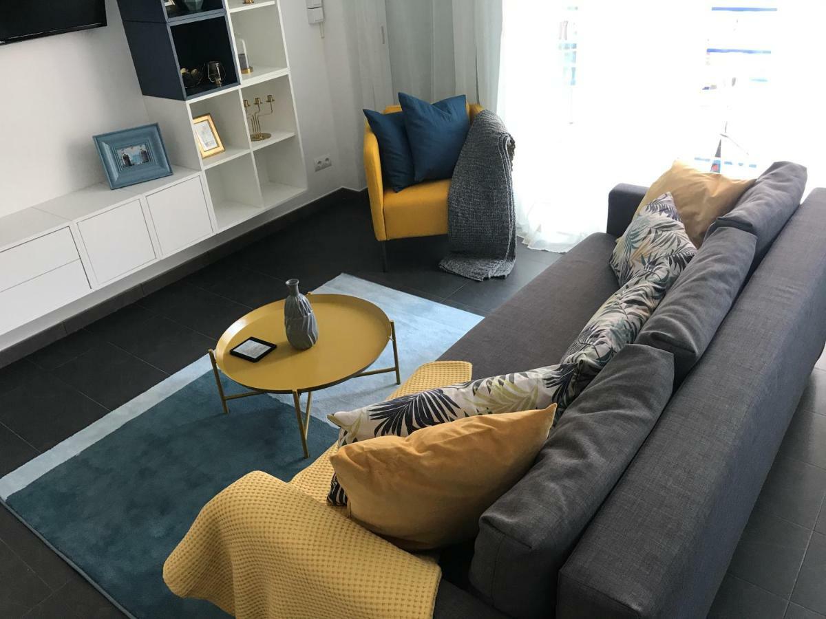 Sunny Flat In Sitges 30 Seconds To Beach, Balcony & Sea Views! Εξωτερικό φωτογραφία