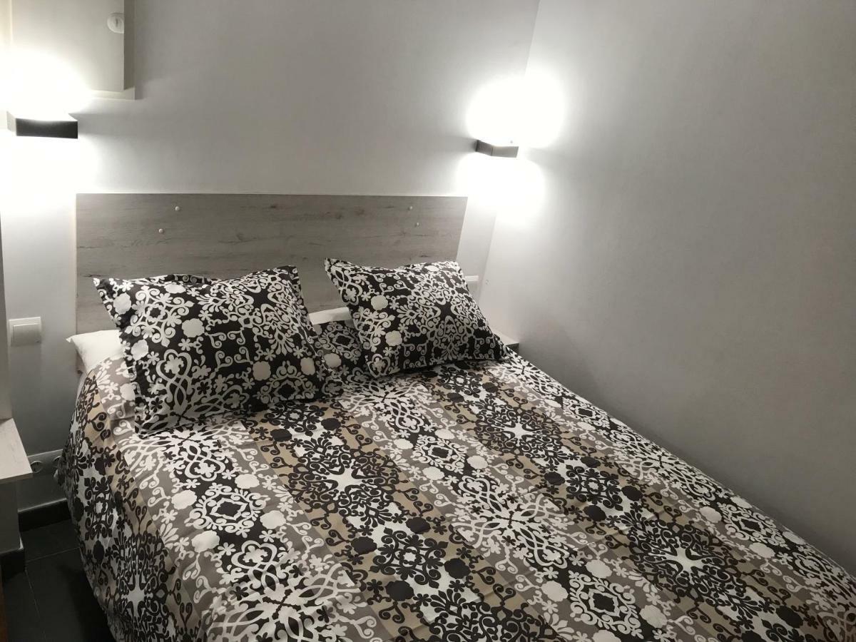 Sunny Flat In Sitges 30 Seconds To Beach, Balcony & Sea Views! Εξωτερικό φωτογραφία