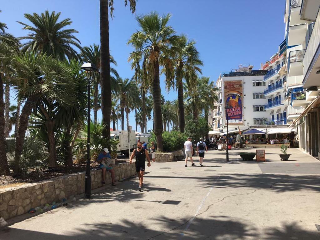 Sunny Flat In Sitges 30 Seconds To Beach, Balcony & Sea Views! Εξωτερικό φωτογραφία